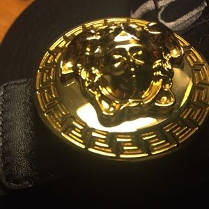 100% Authentic Sz 32 Versace Medusa Belt