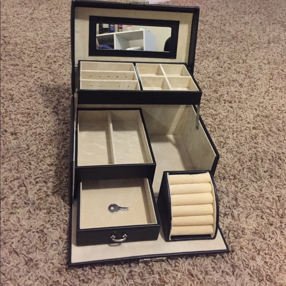 Jewelery box
