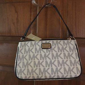 Tracey let MK purse in white and navy, brand new