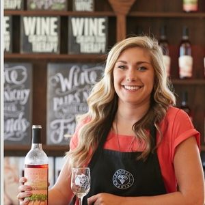 Meet your Posher, Chloe