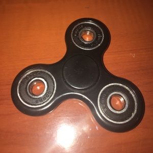 Fidget spinner