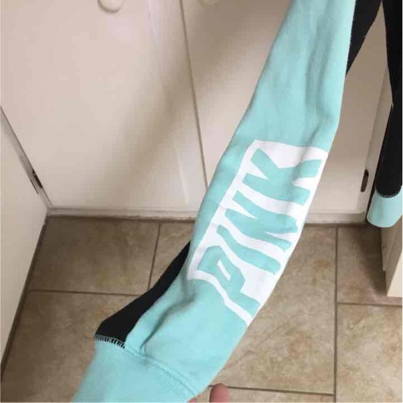 XS Victoria's Secret zip up! - Picture 2 of 4