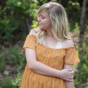 Meet your Posher, Alexis