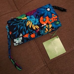 NWT Smartphone Wristlet for iPhone 6 Vera Bradley
