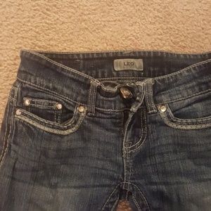 Buckle jeans