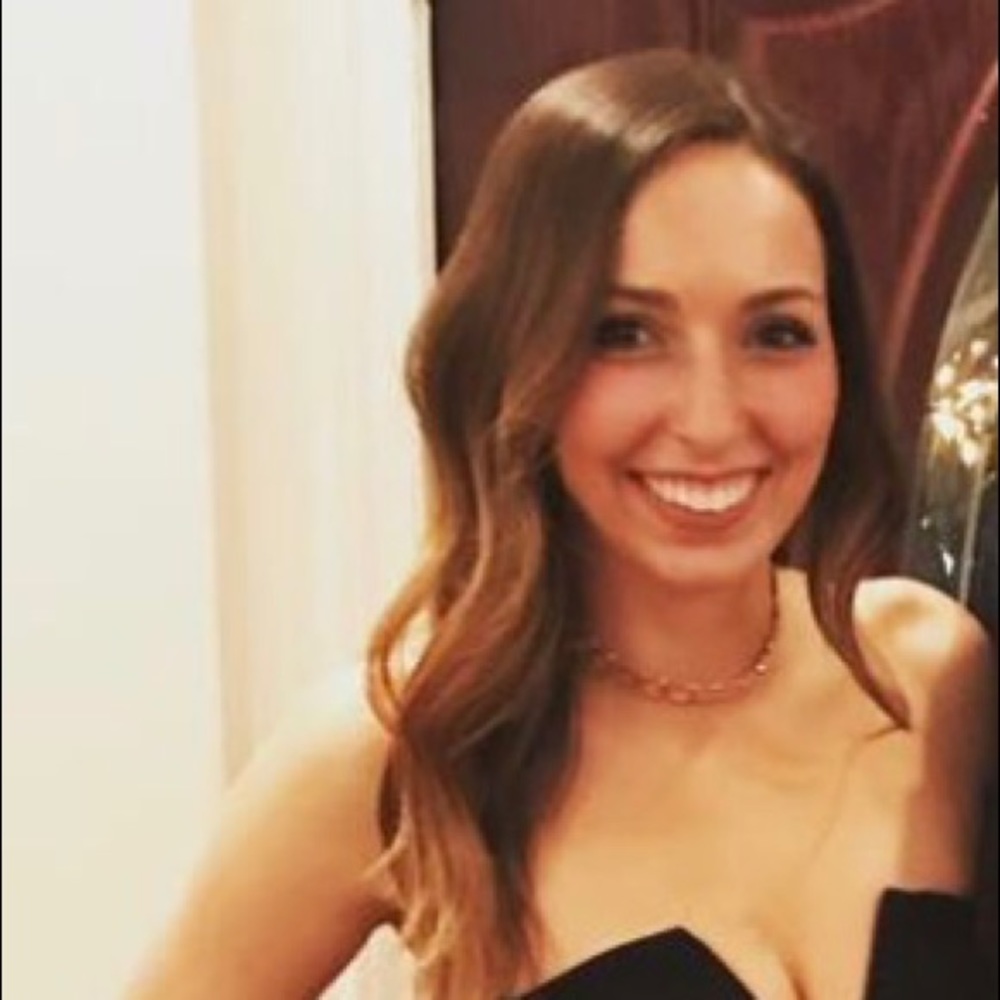 Meet your Posher, Lauren