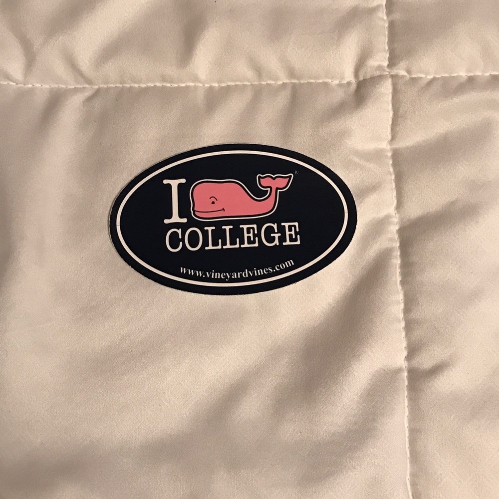 RARE VINEYARD VINES STICKER !