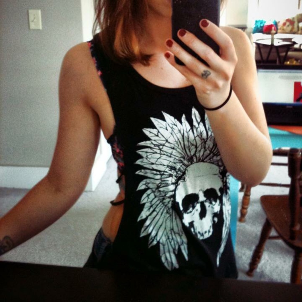 Skull tank