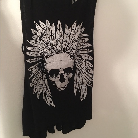 Skull tank - Picture 2 of 3
