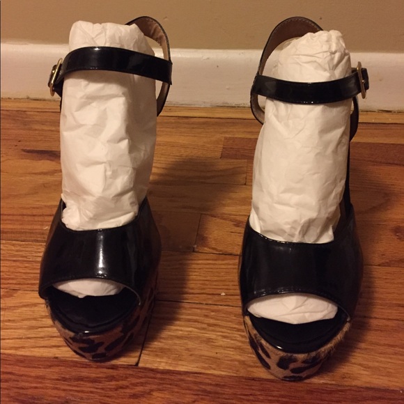 Steve Madden Platform Sandal Heels - Picture 2 of 4