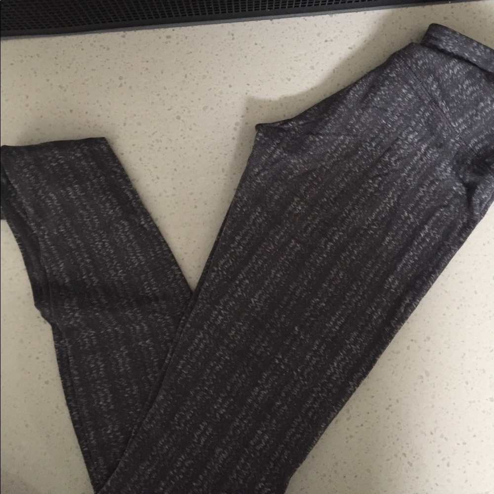 Lululemon grey leggings