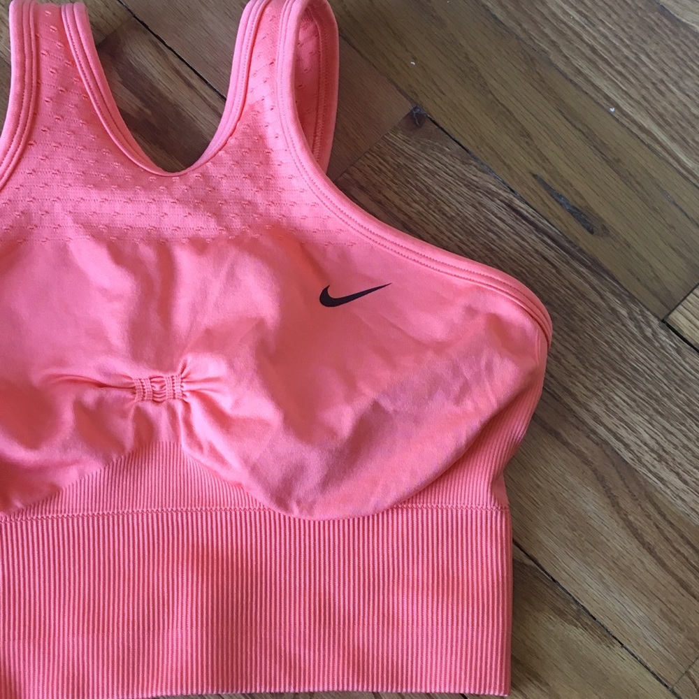 Nike dri-fit sports bra