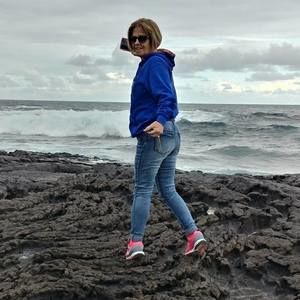 Meet your Posher, Debbie