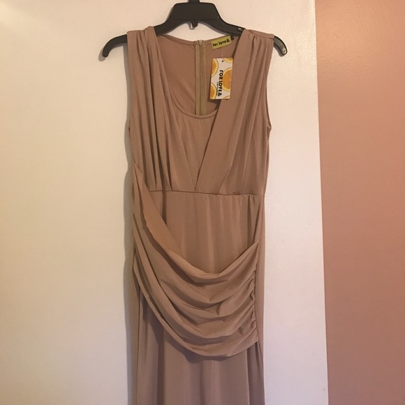 Tan/neutral color evening dress - Picture 4 of 5