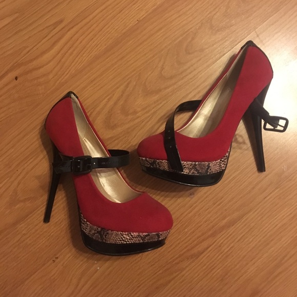 Qupid Platform Heels - Picture 1 of 3