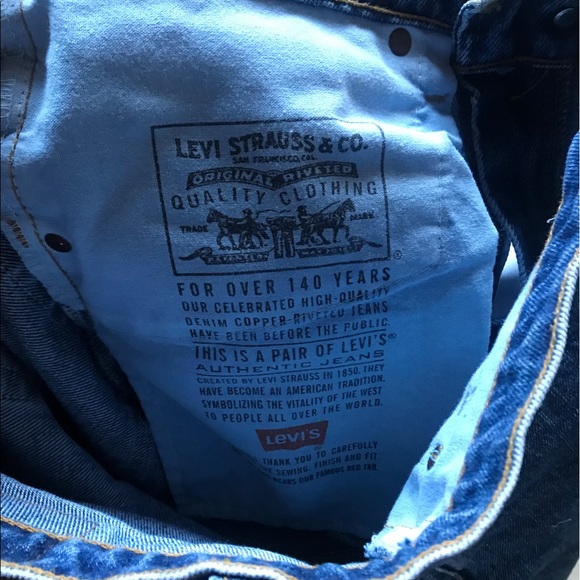 LEVIS Woman's 505 Regular Fit Straight Leg Jeans - Picture 4 of 4