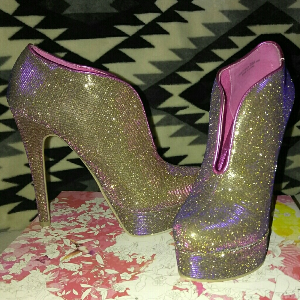 Lickety Split Stiletto Boot (Booties)
