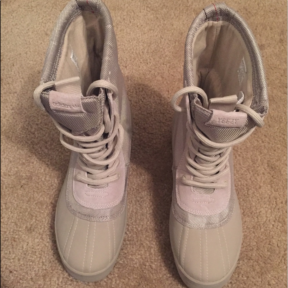 Yeezy 950 boots new