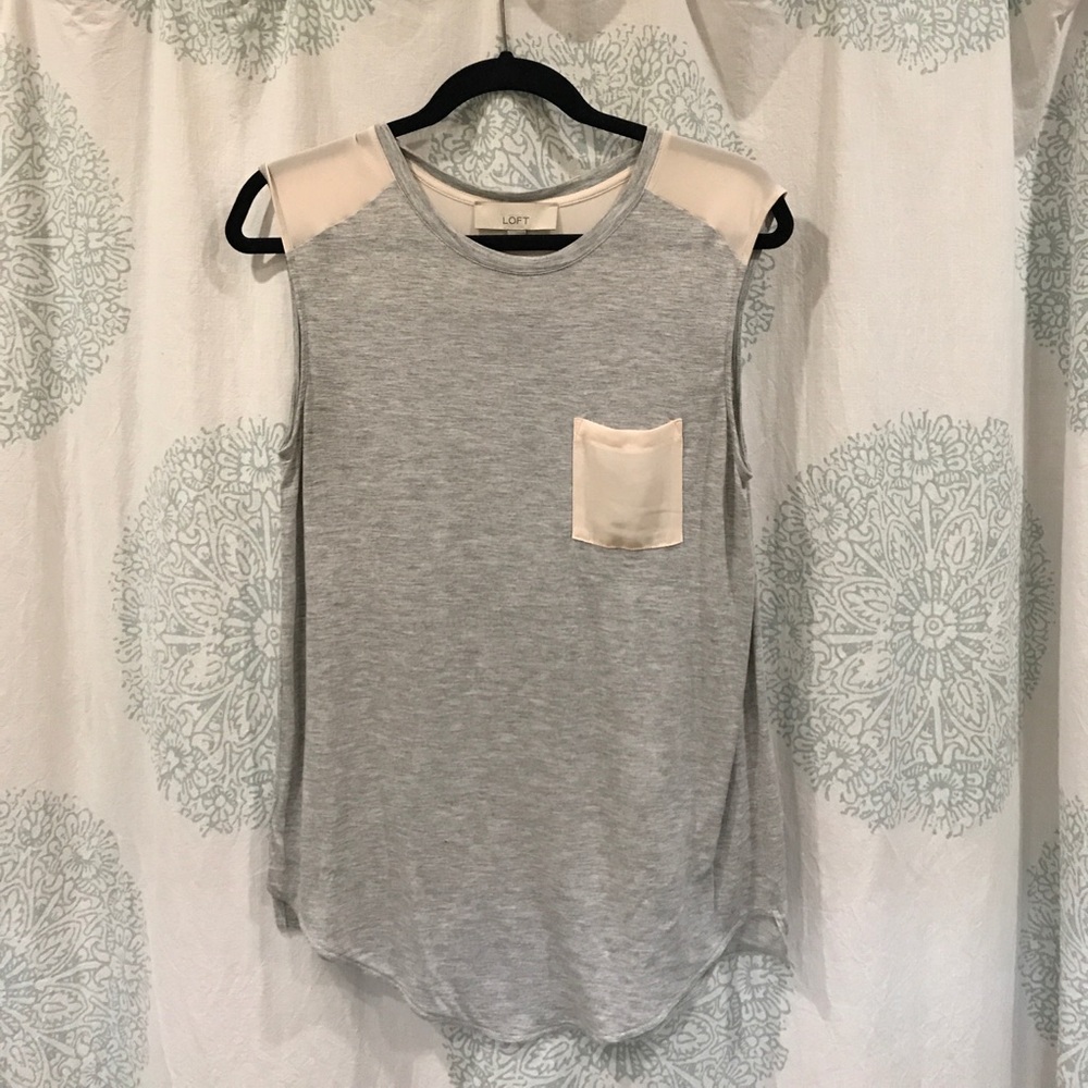 SOLD Mixed media Sleeveless Loft Top