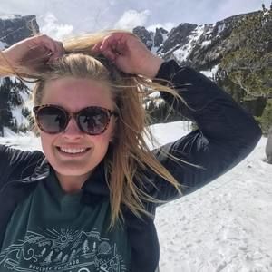 Meet your Posher, Olivia