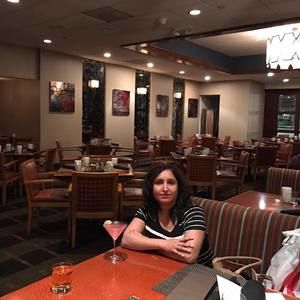 Meet your Posher, Gayatri