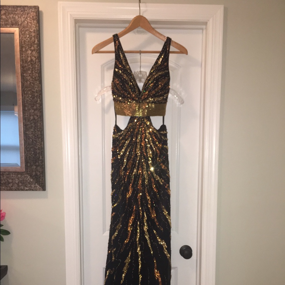 Tiffany Designs prom gown black/gold size 2