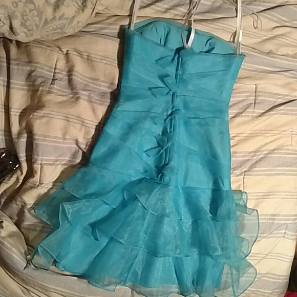 Beautiful blue strapless dress - Picture 2 of 4