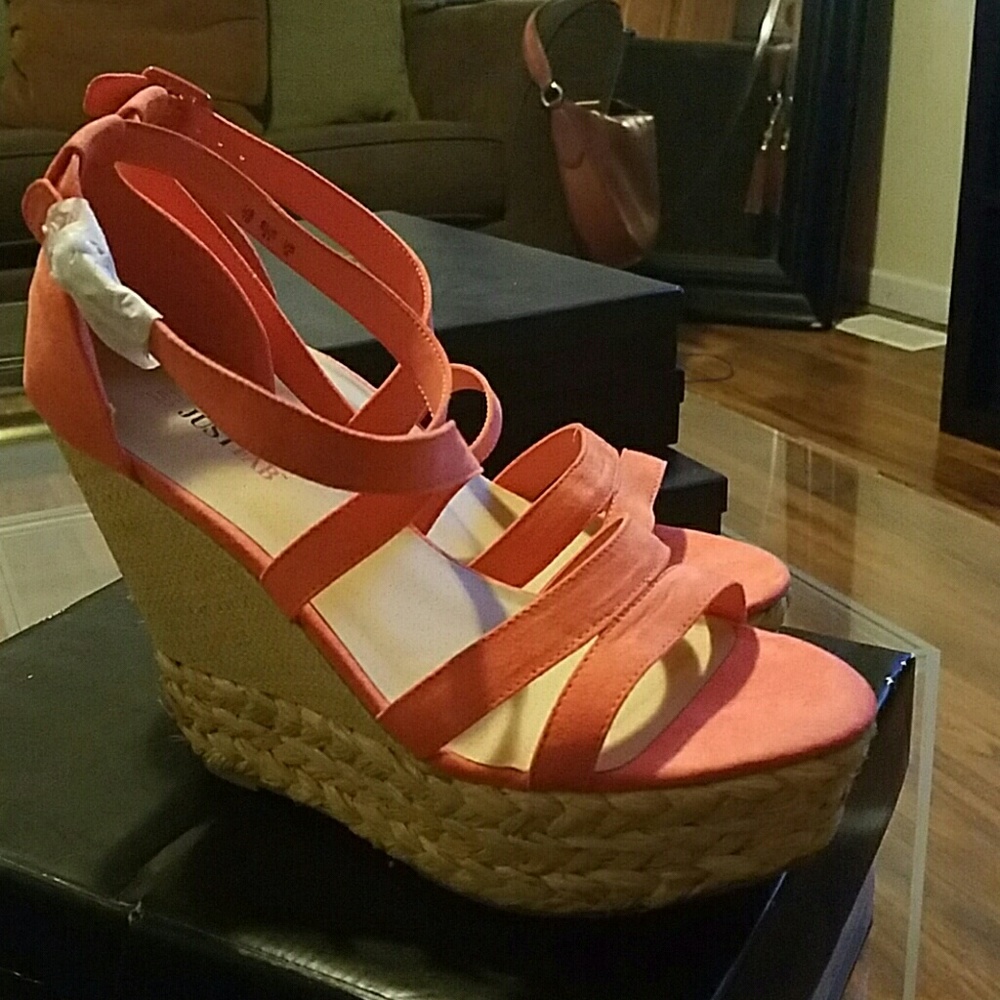 Just Fab Cambria  Coral Wedge Sandles New 11