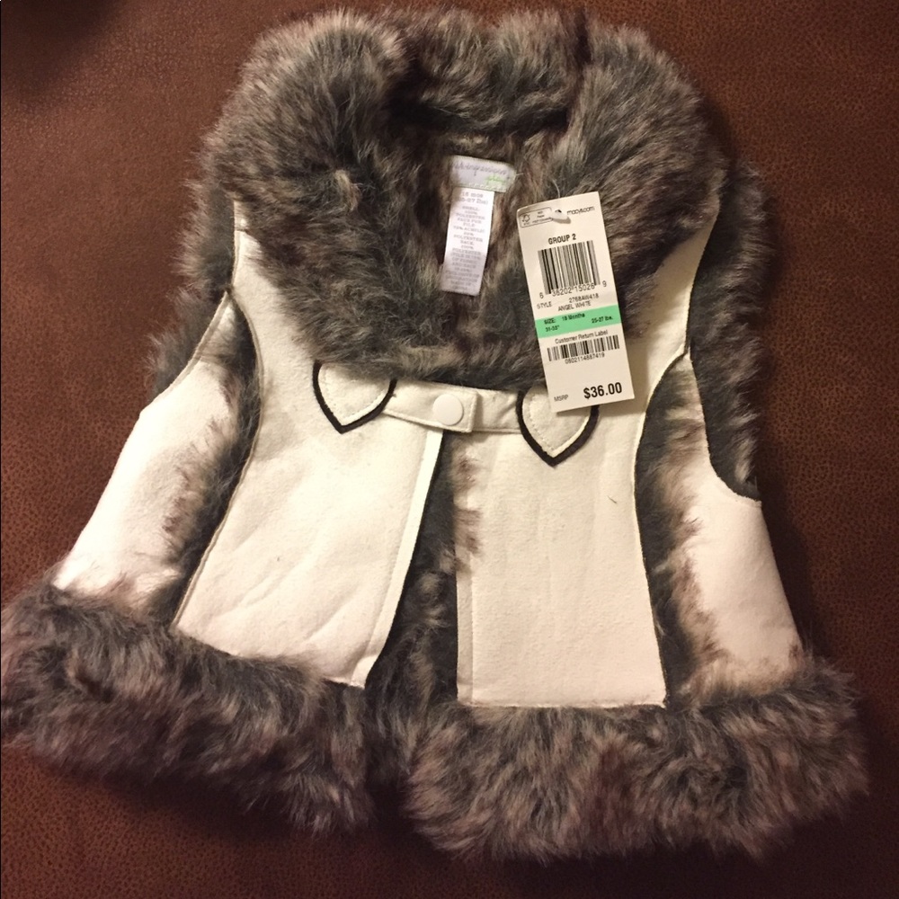 NWT Faux fur vest