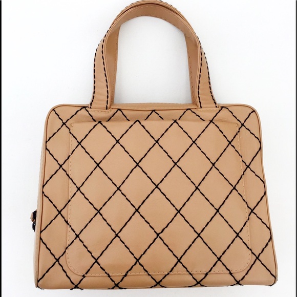 Chanel Contrast Stitching Satchel - Picture 3 of 8