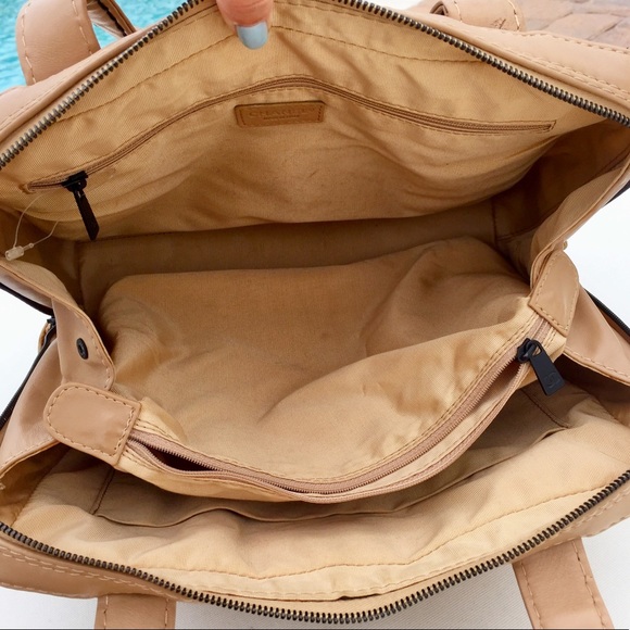 Chanel Contrast Stitching Satchel - Picture 5 of 8