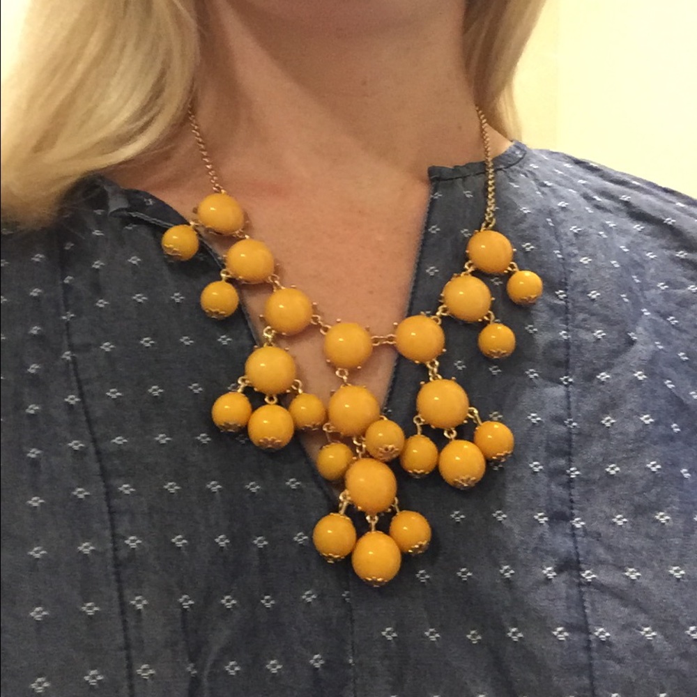 🎉Host Pick🎉 Yellow statement piece necklace