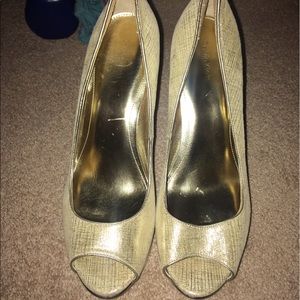 Calvin Klein Gold Pumps