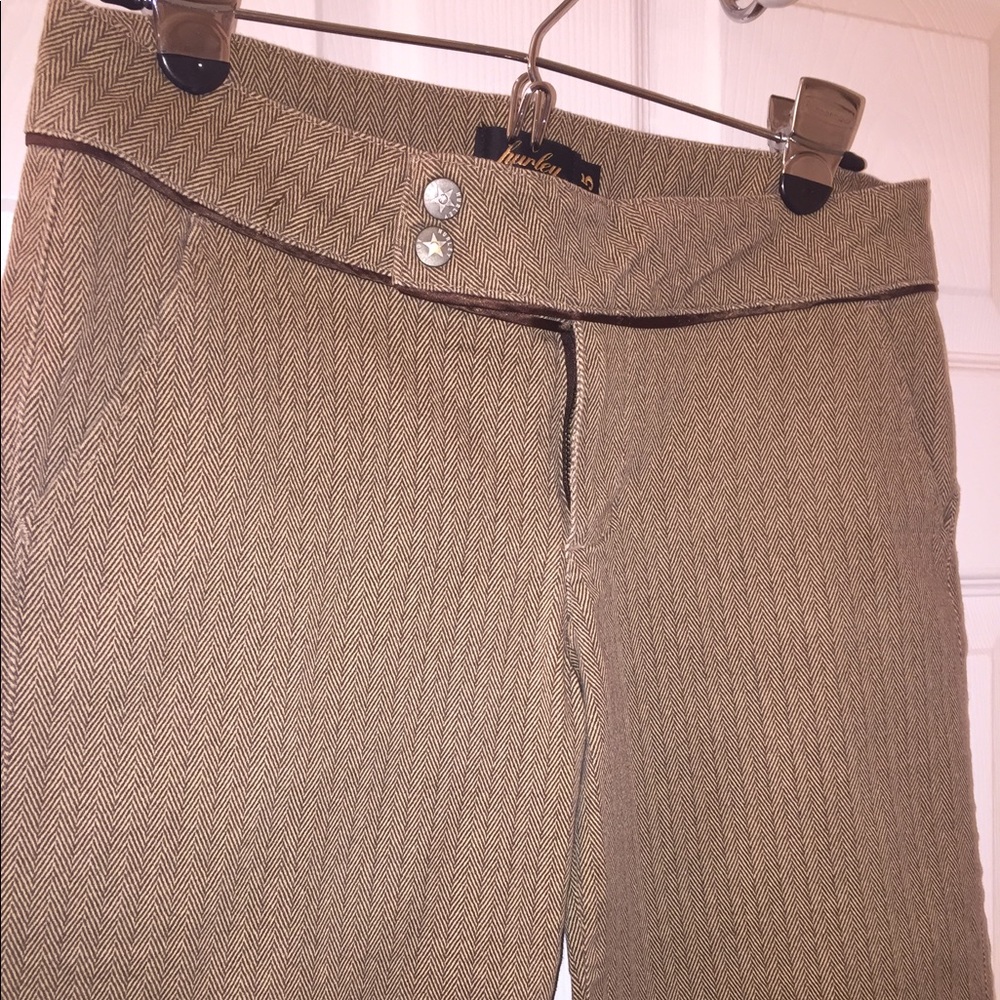 SALE! Hurley Capris