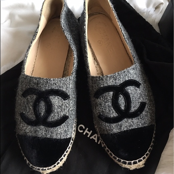 CHANEL Shoes - CHANEL 16A Tweed/Velvet Logo Espadrilles Flats 38