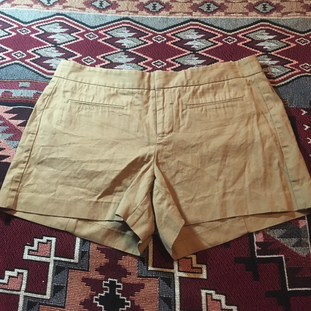 Gap khaki shorts