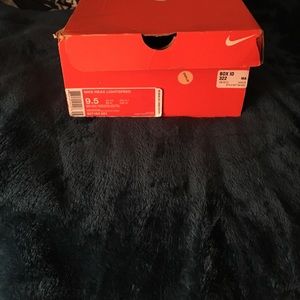 Selling these Nike Reax Lightspeed