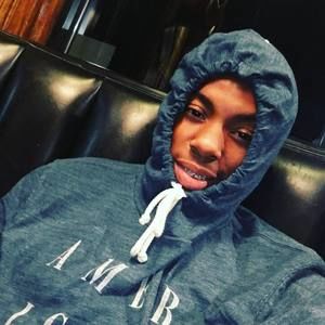 Meet your Posher, Jj