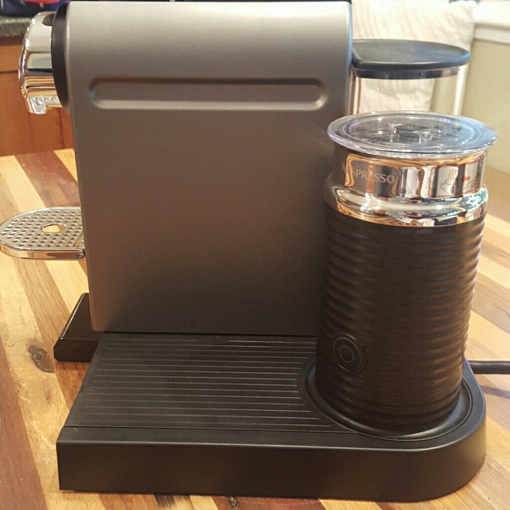 Nespresso, C121. Brand new with milk frother.