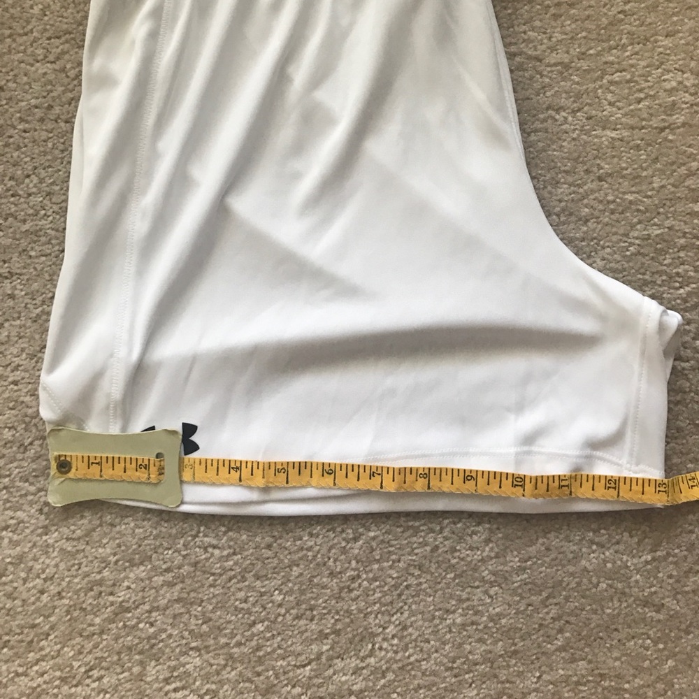 Women's Under Armour Shorts - Picture 5 of 5