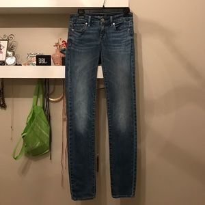 AMERICAN EAGLE SKINNY JEANS