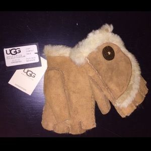 UGG Fingerless Gloves