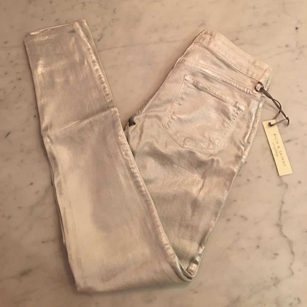 Brand NWT sparkle glitter silver Rich & Skinny 26