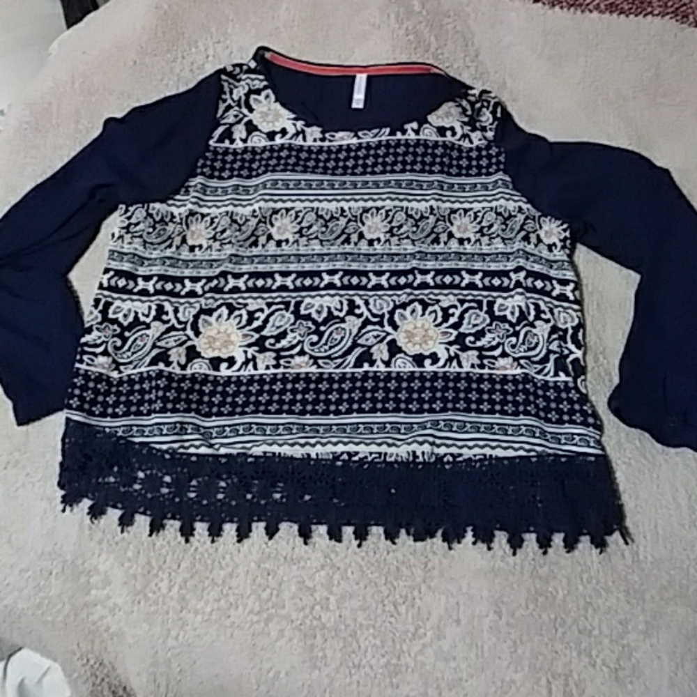 Cute top with lace trim
