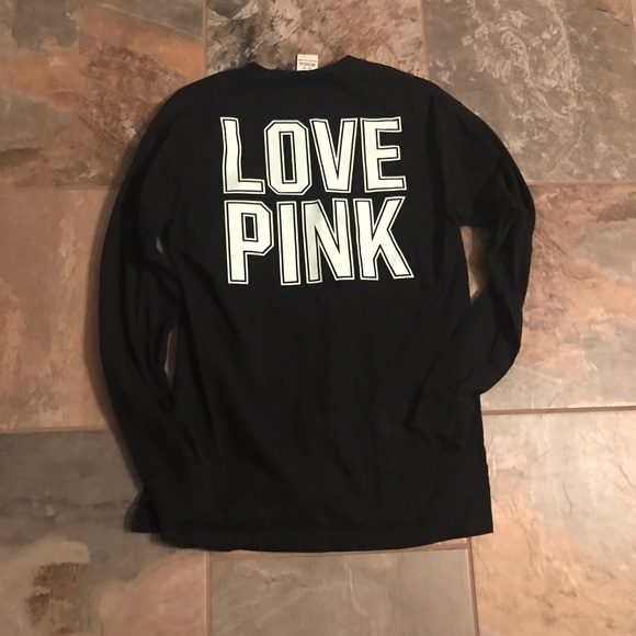 SOLD VS PINK long sleeve campus tee - Picture 2 of 3