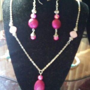 Beautiful handmad necklace and earrings