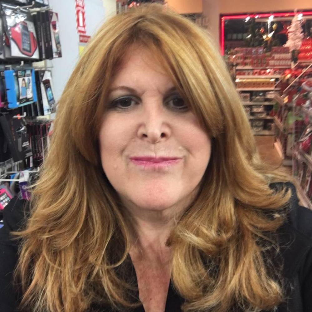 Meet your Posher, Lori