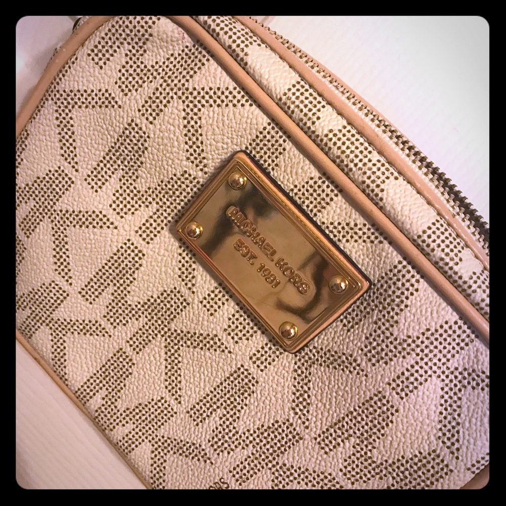 Michael Khors Crossbody