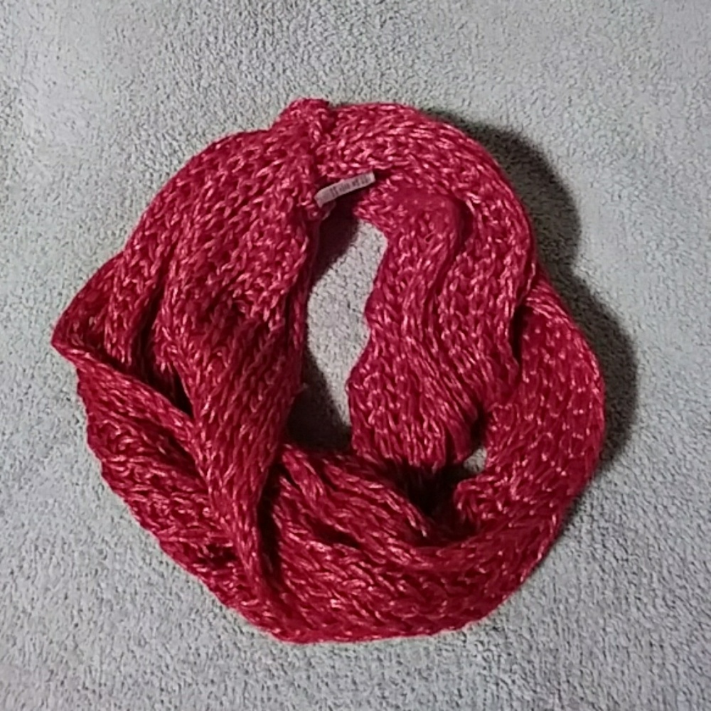 Infinity scarf
