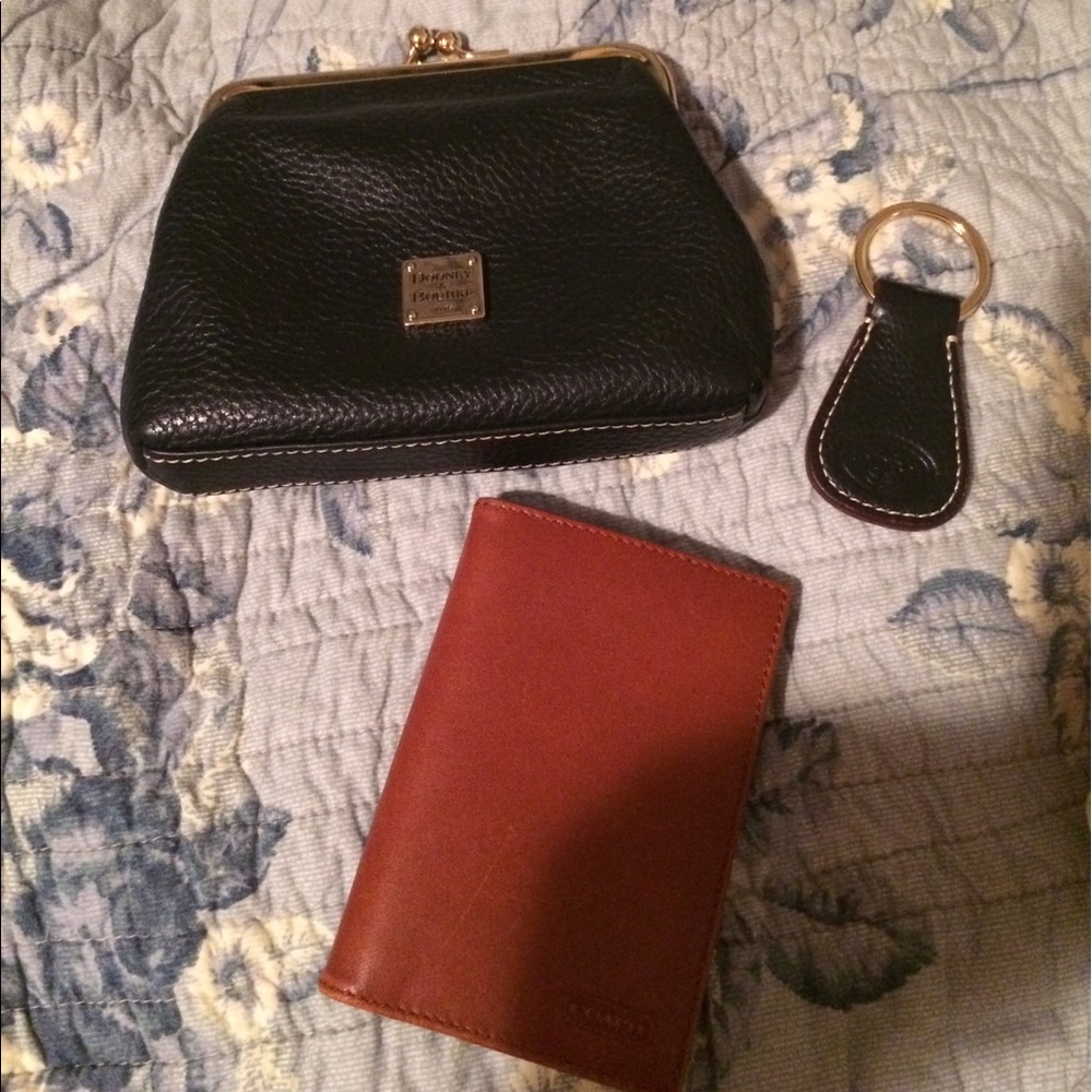Dooney & Bourke & Coach